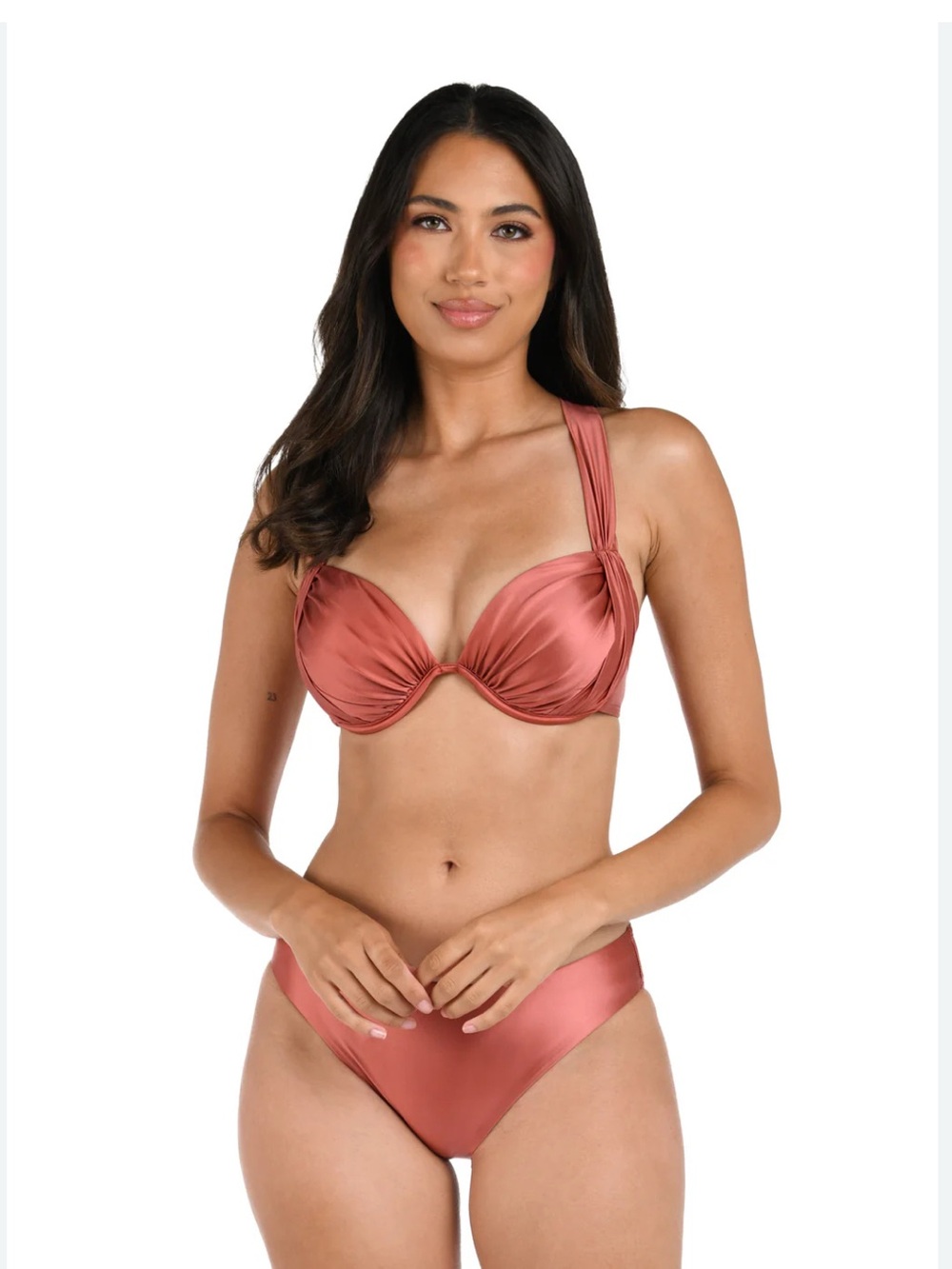 LA BLANCA EARTH GODDESS BIKINI SET
SIENNA
SIZE 10 TOP
SIZE 12 BOTTOM
NWT
